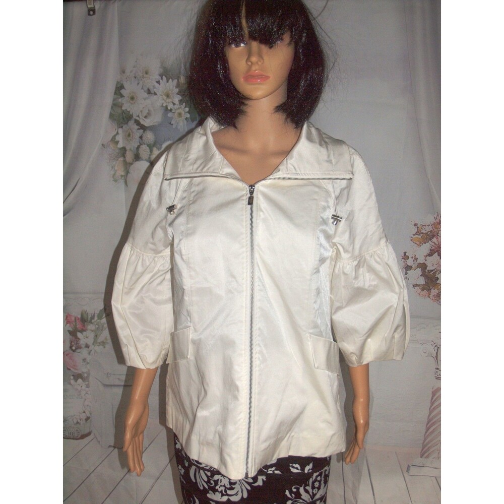 Marc Brouwer Cream Colored Rain Jacket Designer Lined Medium 2 Pockets